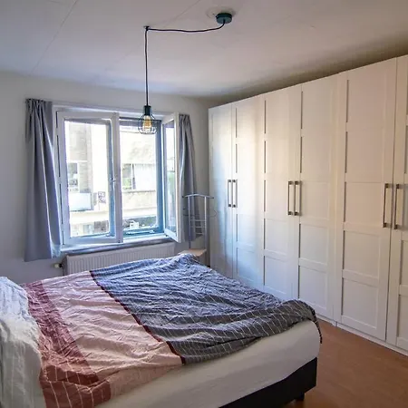 Centre Hilversum, 20 Minutes Train To Amsterdam Apartment Hilversum